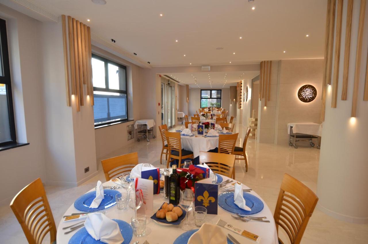 Hotel Ristorante Toscana Alassio Kültér fotó