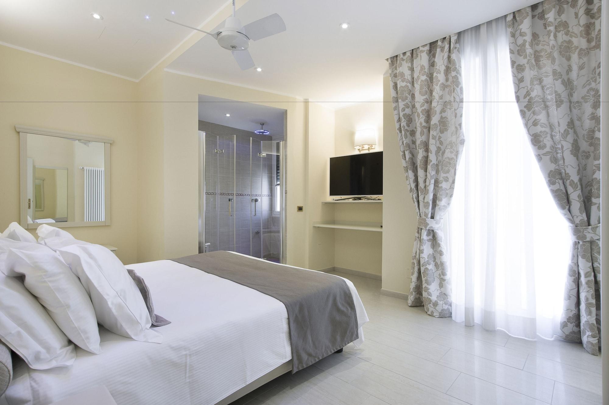 Hotel Ristorante Toscana Alassio Kültér fotó