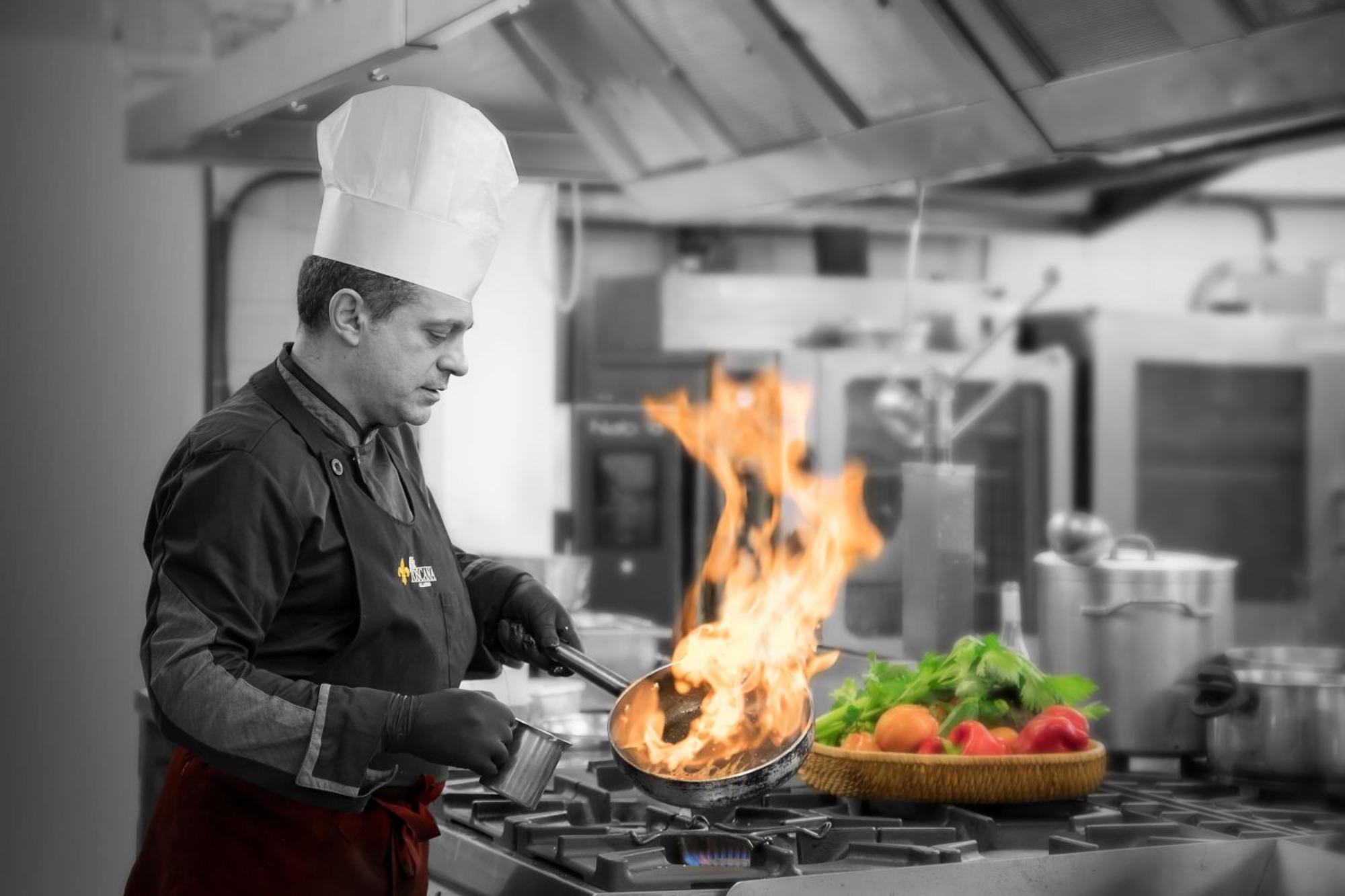 Hotel Ristorante Toscana Alassio Kültér fotó