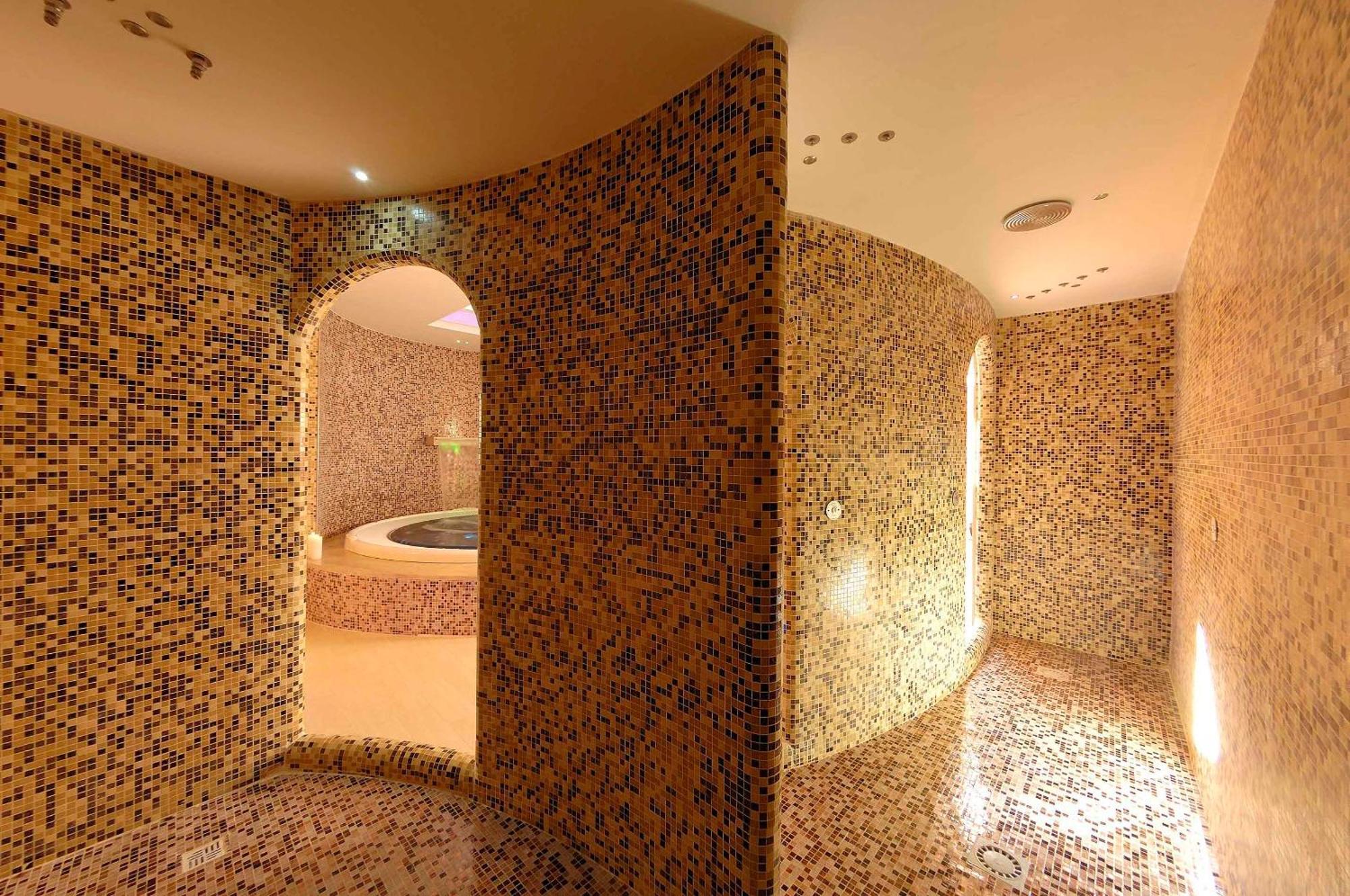 Hotel Ristorante Toscana Alassio Kültér fotó