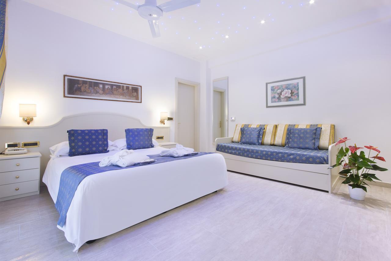 Hotel Ristorante Toscana Alassio Kültér fotó