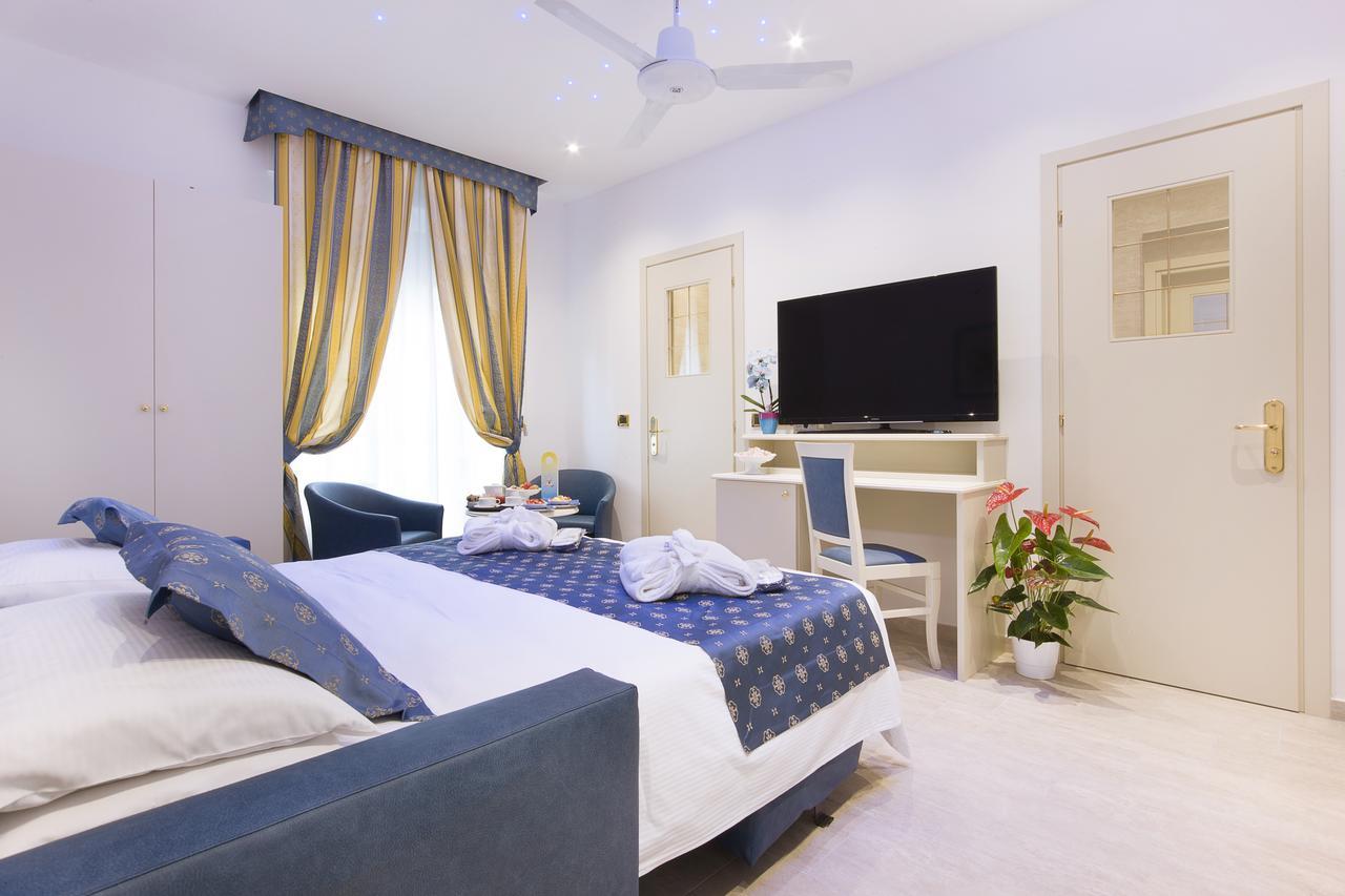Hotel Ristorante Toscana Alassio Kültér fotó